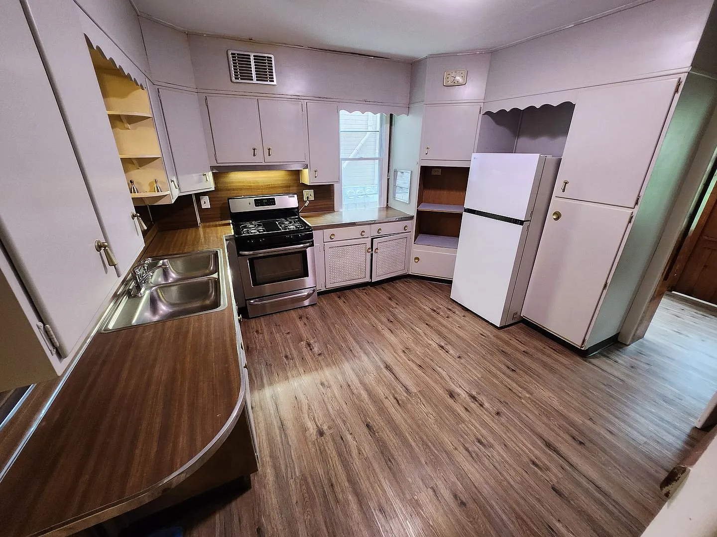 420 N 4th St — Photo 1