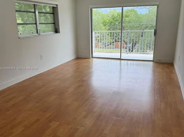 12105 NE 11th Pl APT 306, North Miami, FL 33161