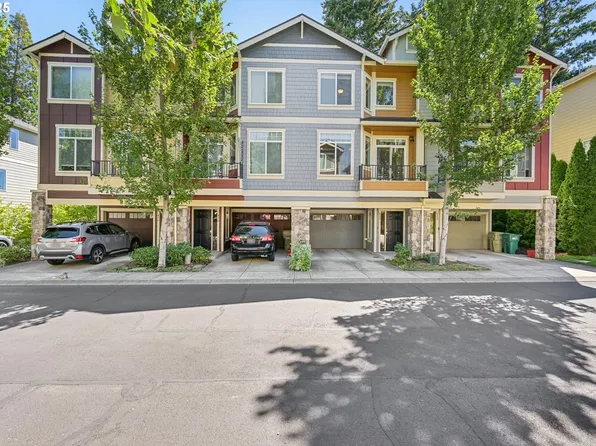 426 NE Tork Pl, Hillsboro, OR 97006