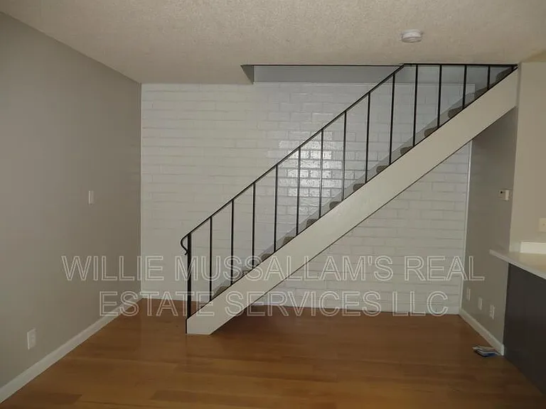 2505 Prescott Rd — Photo 10