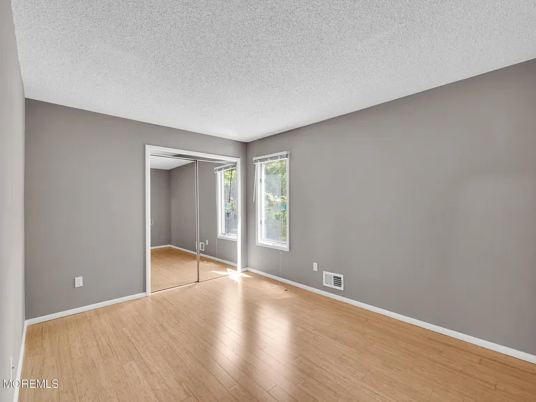 2230 Bridge Ave #4 — Photo 11