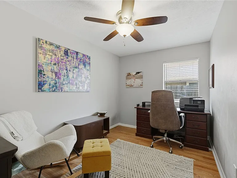 3821 Brighton Dr — Photo 15