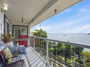5223 Sunshine Coast Hwy, Sechelt, BC V7Z 0C4