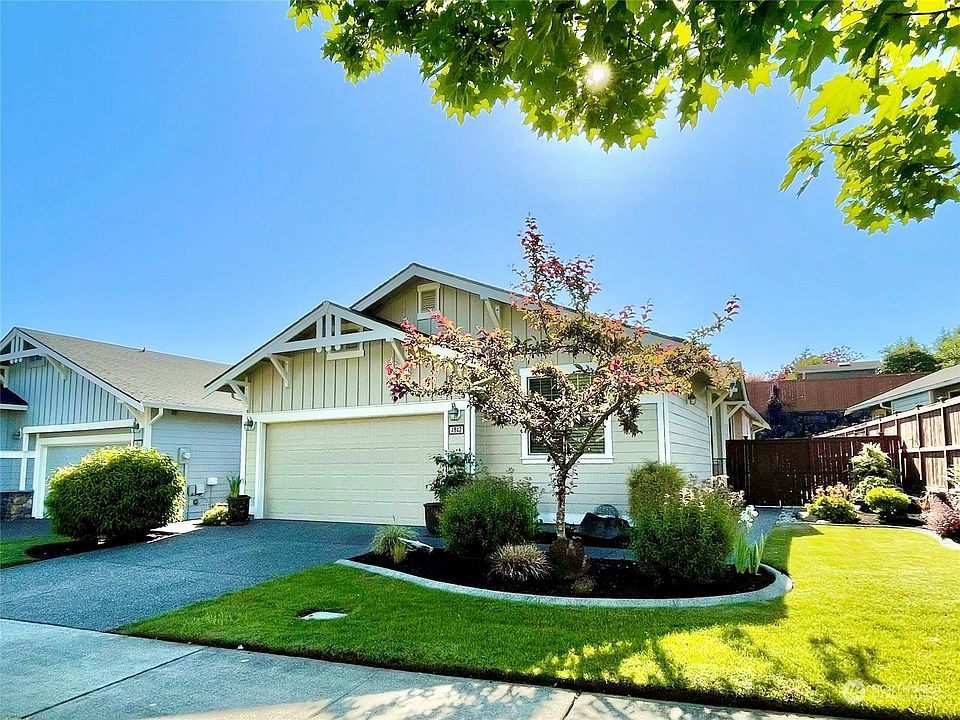 1st image of 4842 Bend Drive NE