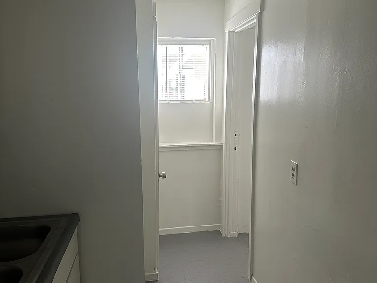 3918 Velma Ave #6 — Photo 6