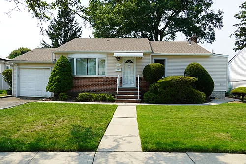 11 Linden Ct Photo 1