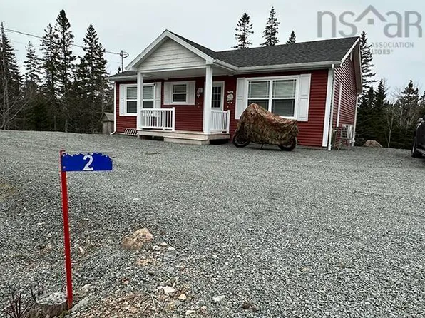2 Doris Ln, Richmond, NS B0E 1J0