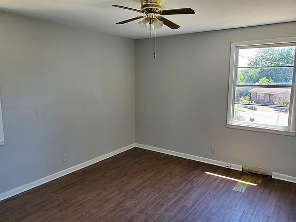 5th image of 209 Whorley Dr