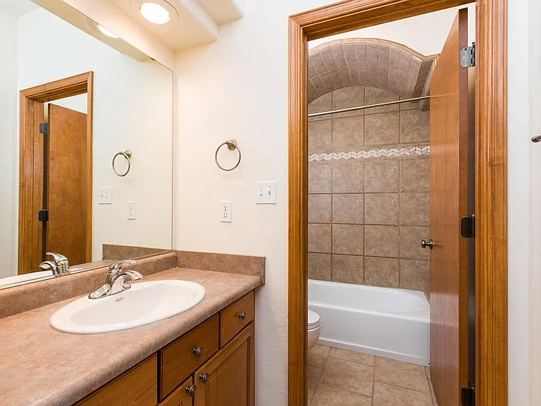 2375 Saturn Cir — Photo 18