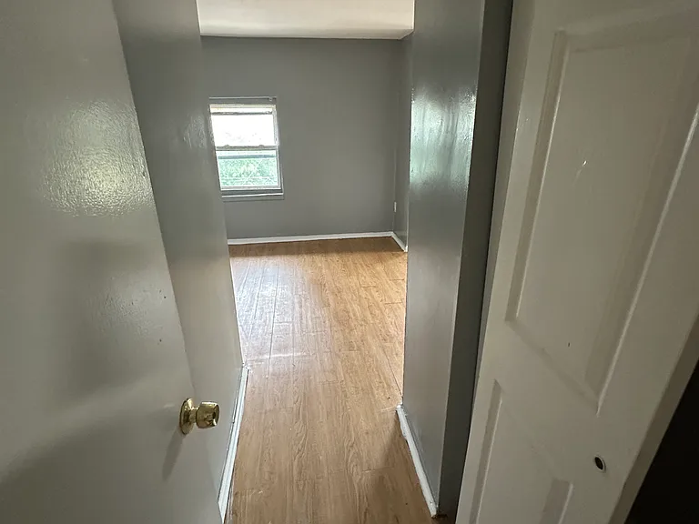 27 Williams St #3 — Photo 11