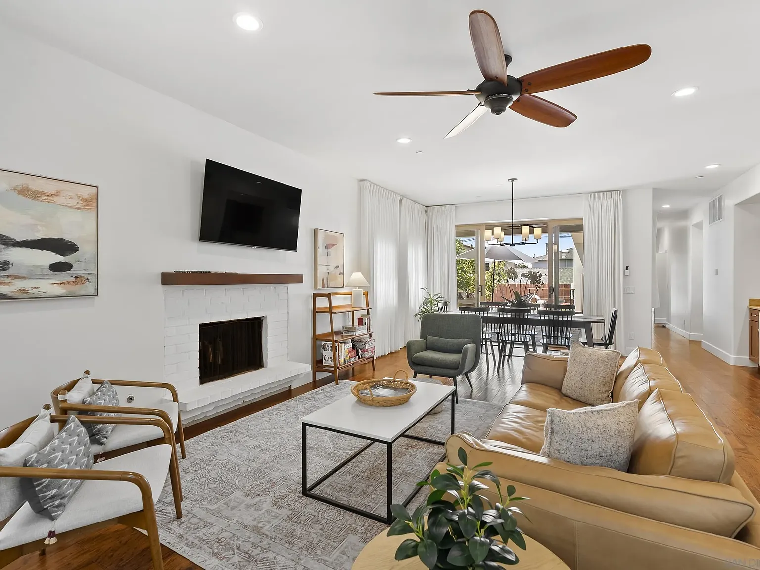 4 bed, 3.0 bath, 2545 sqft, $15,000 — Photo 4