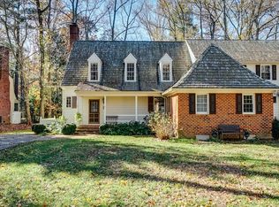 17 The Grn, Weems, VA 22576