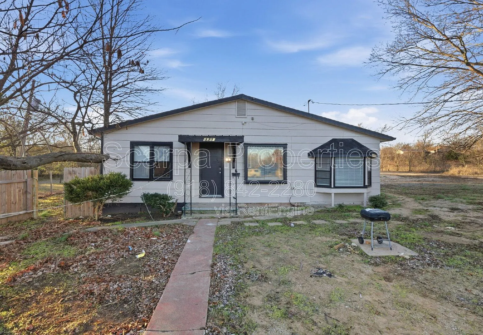 1215 Harrison St — Photo 1