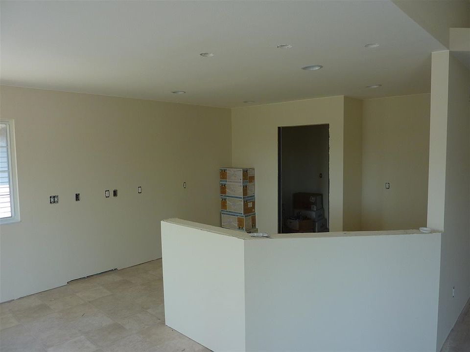 2nd image of 603 E Iowa St