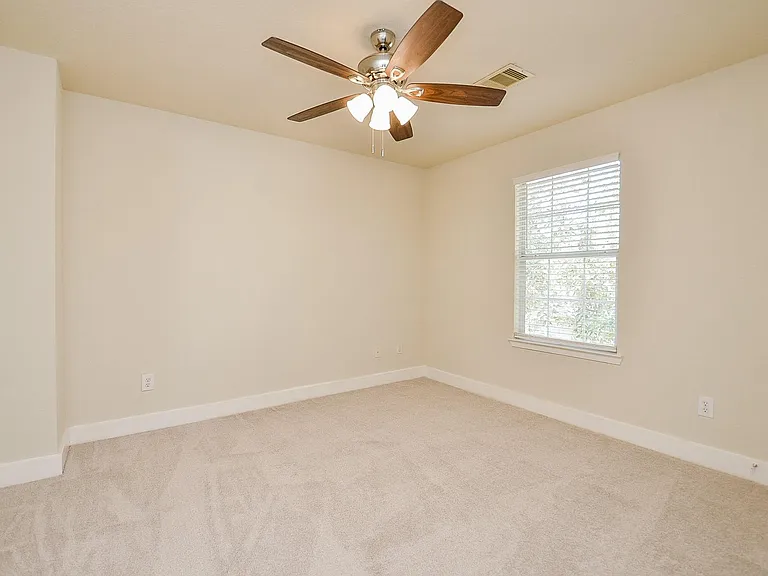 3935 Federal Ln — Photo 25