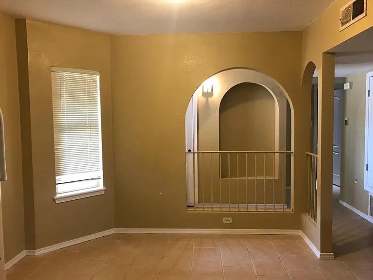 1805 Jean Louise St — Photo 4