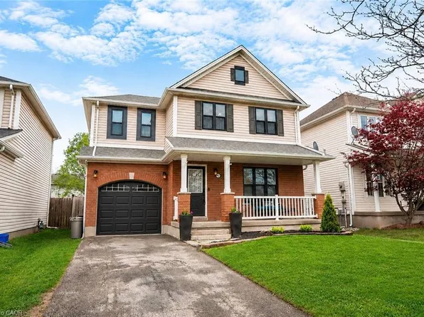 24 Lovell Cres, Brantford, ON N3T 6P3