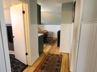 239 10th St APT 2, Manistee, MI 49660