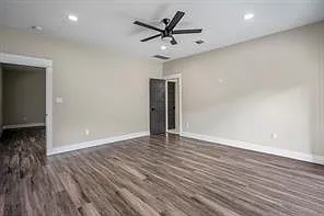 8119 Venus St #B — Photo 12