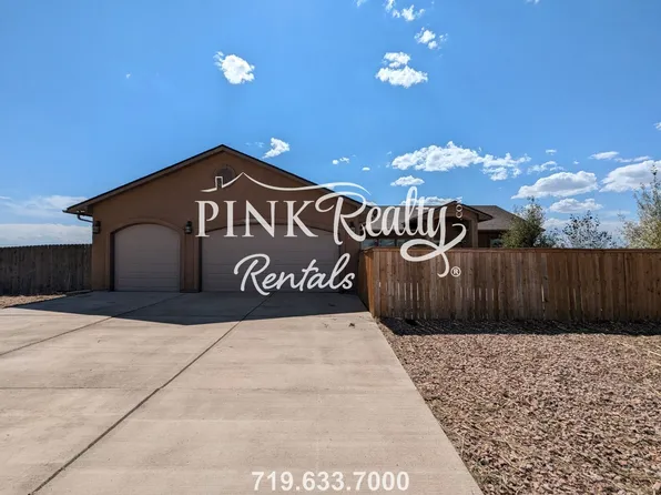 1325 N Challenger Dr, Pueblo West, CO 81007