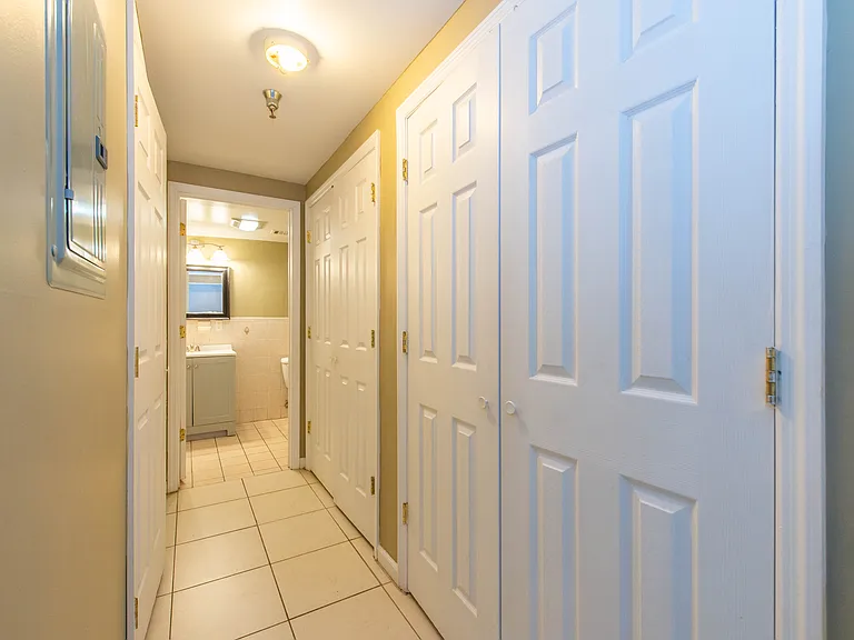 279 Orange St #1 — Photo 7