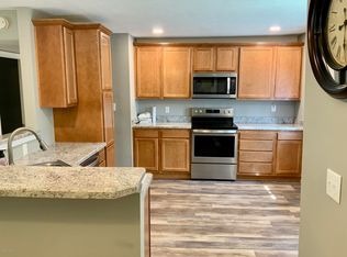 9102 Galene Dr, Jeffersontown, KY 40299