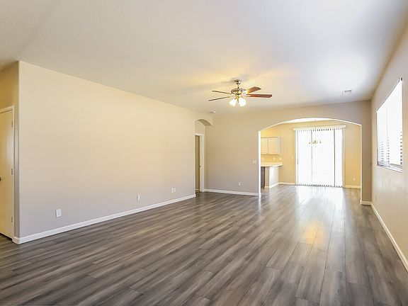 3rd image of 17041 W Aberdeen Dr
