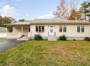 2115 Lakeview Ave, Dracut, MA 01826