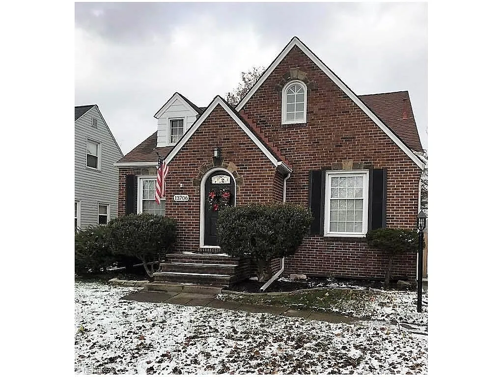 13706 Tyler Ave photo 1