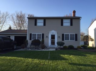 6536 Glenhurst Dr, Maumee, OH 43537