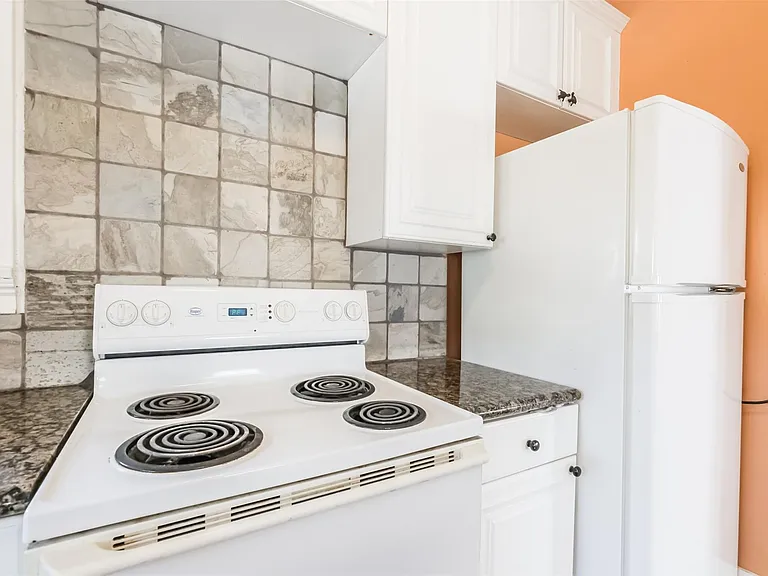 1716 Richmond Ave #2 — Photo 8