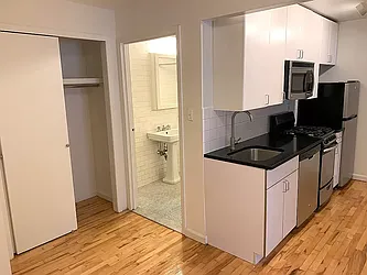 49 Ludlow Street, #1B