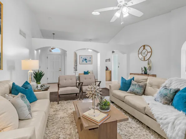 408 E MEADOWS Lane, Gilbert, AZ 85234