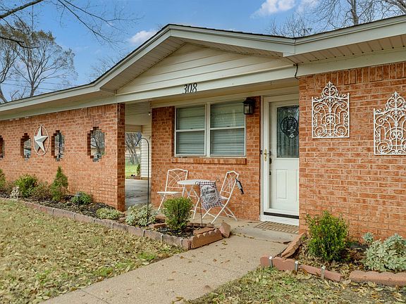 5th image of 308 Shamrock Dr