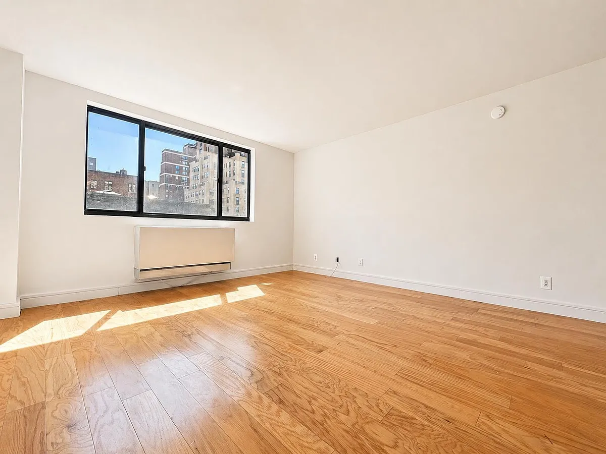 Building Photo - 235 W 103rd St #21