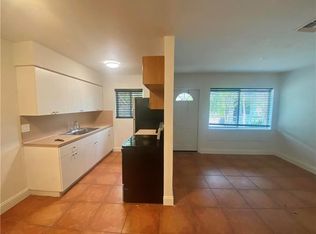 300 SE 9th Ct #6, Hallandale, FL 33009