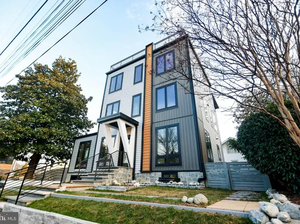 3500 7th St N, Arlington, VA 22201