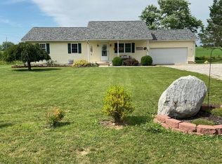 8226 Stoutsville Pike, Circleville, OH 43113