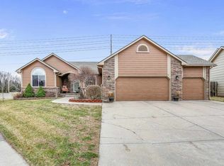 3014 N Pepper Ridge Ct, Wichita, KS 67205