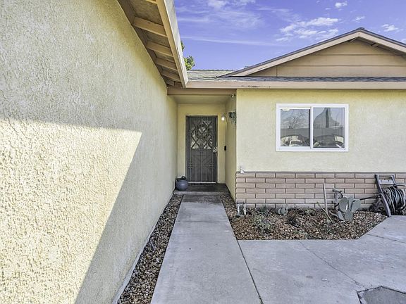 5th image of 340 Ironwood Dr