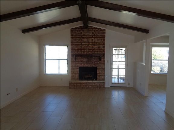 3rd image of 608 Alicante Way