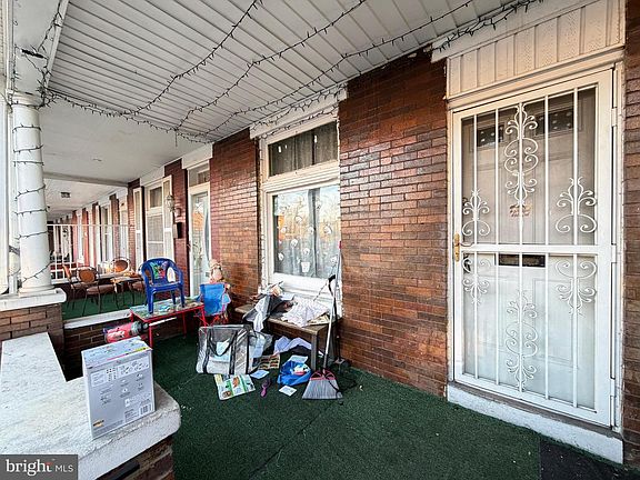 2nd image of 2713 W Fairmount Ave