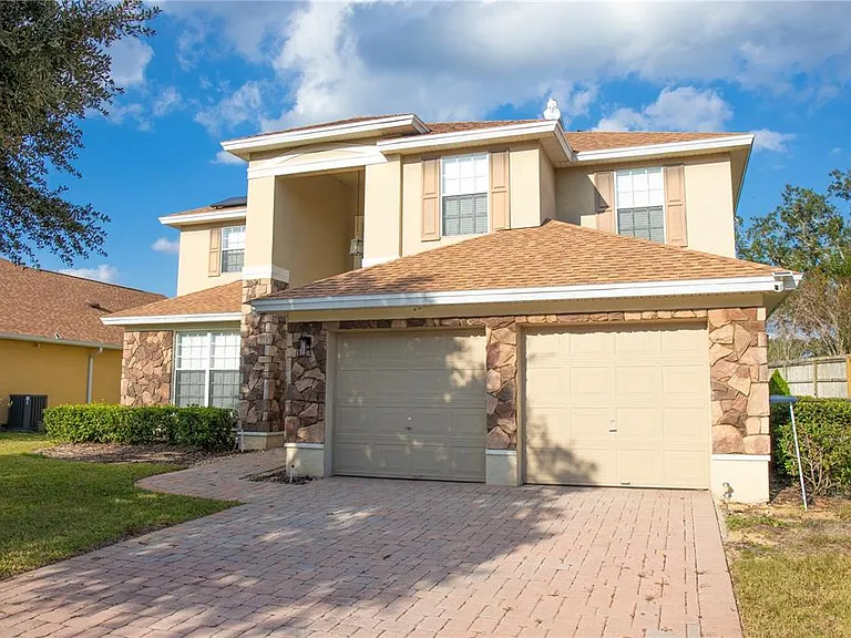 112 Cypress Pointe Ct — Photo 1