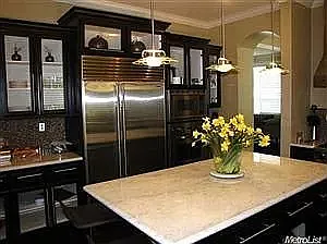 6 bed, 4213 sqft, $4,500 — Photo 4