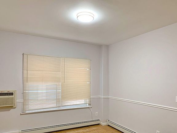 4th image of 115 Bay 7th St Floor 1