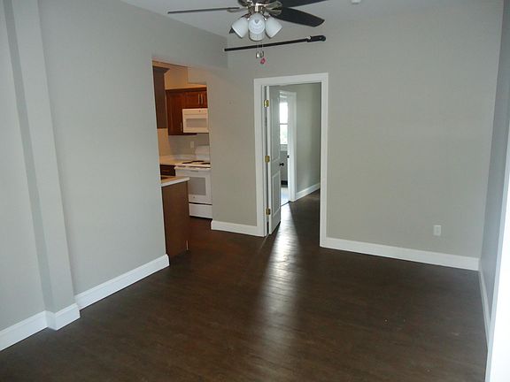 4th image of 618 Elmwood Ave
