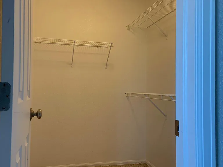 138 Foxglove Dr — Photo 7