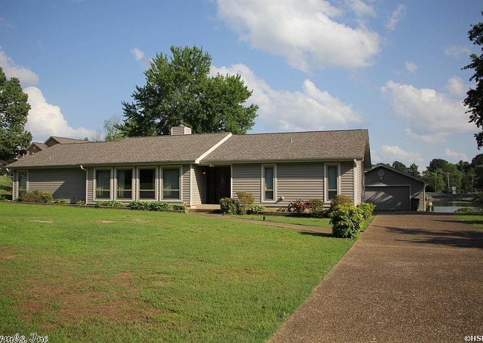 1st image of 100 Yorkshire Dr