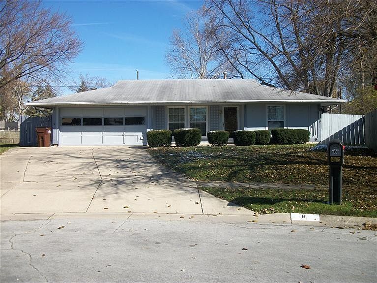 1st image of 6 Kimberly Ct