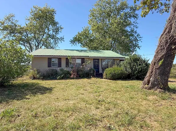 7436 Zion Rd, Ash Flat, AR 72513